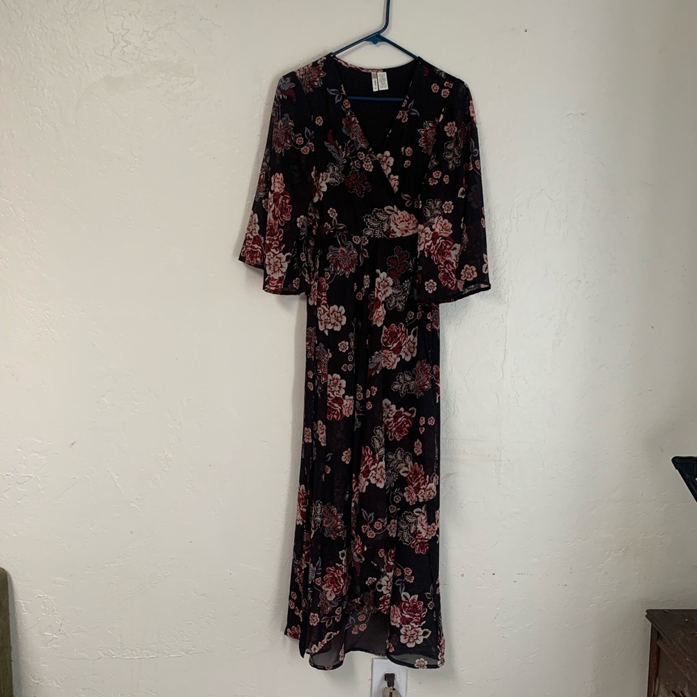 Japna wrap around dress🖤❤️